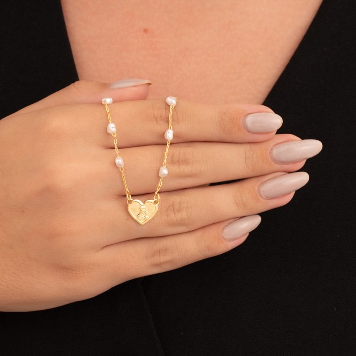 CHOKER 35 CM CORRENTE PEROLA CORACAO + NOSSA SENHORA DO CARMO COM 10 CM EXT - ESTAMP